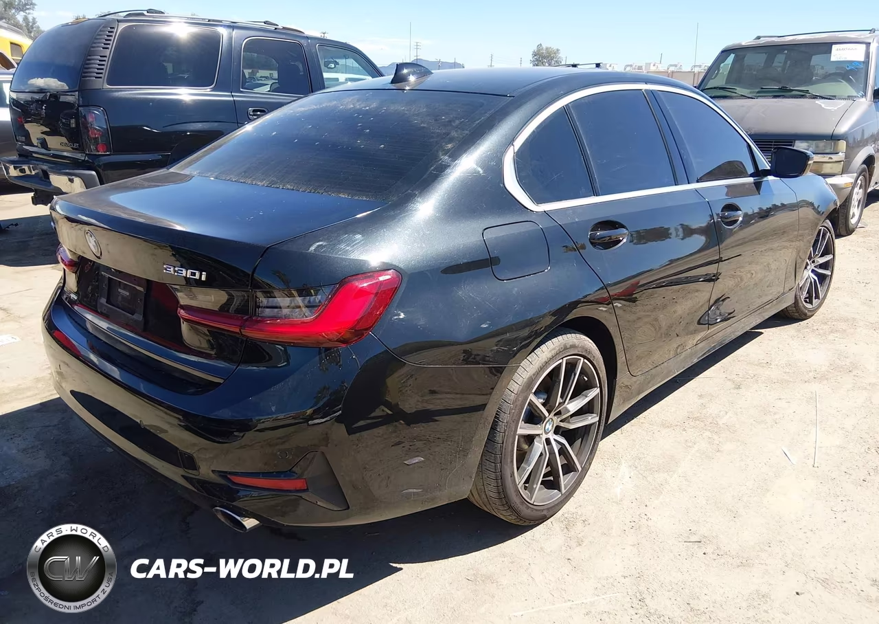 2019 BMW 330I xDrive VIN:3MW5R7J53K8B01635 - 4