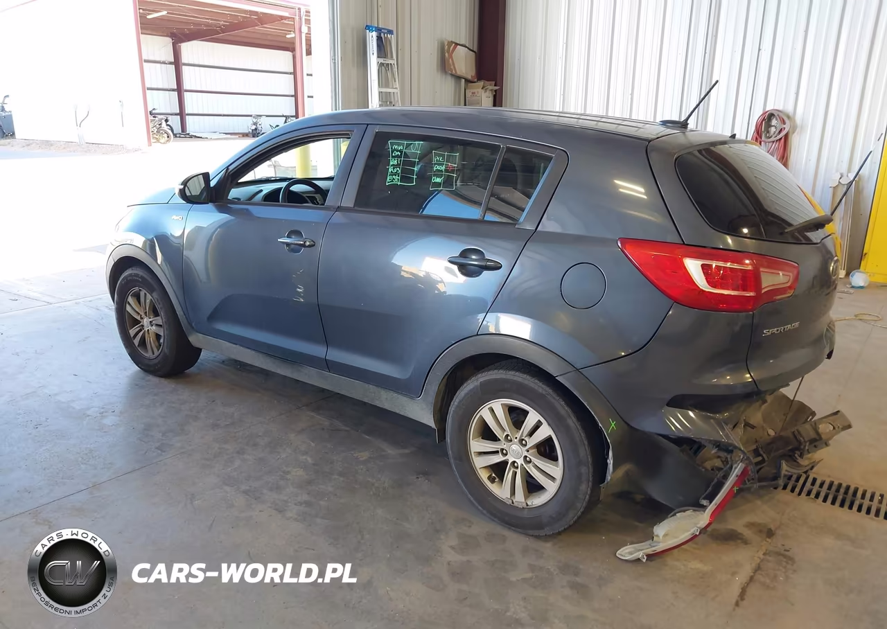 2011 Kia Sportage Lx VIN:KNDPBCA22B7083662 - 3