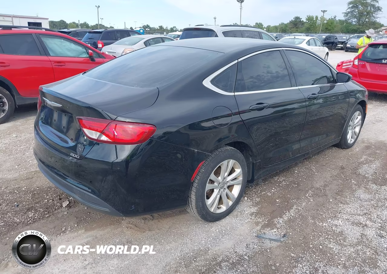 2016 Chrysler 200 Touring VIN:1C3CCCFB4GN182897 - 4