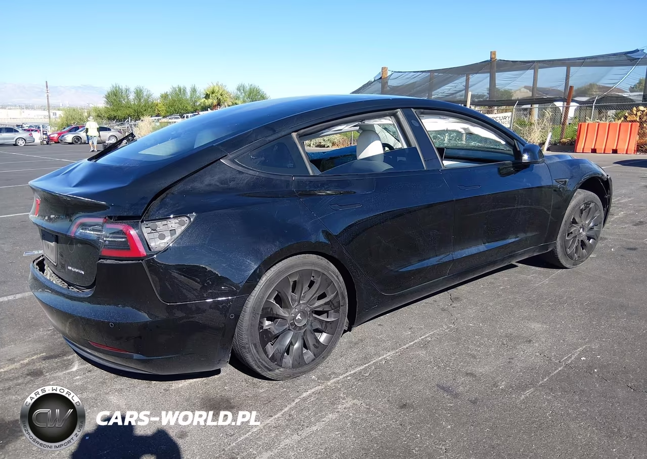 2021 Tesla Model 3 Standard Range Plus Rear-Wheel Drive VIN:5YJ3E1EA1MF048880 - 4
