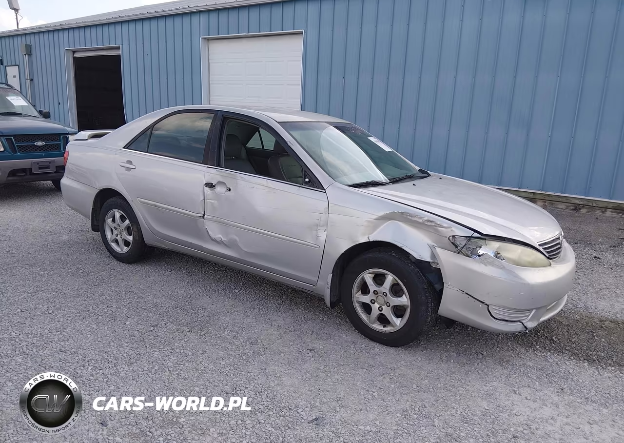 2005 Toyota Camry Le