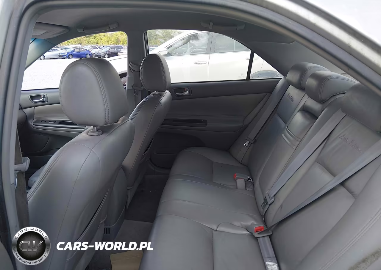 2005 Toyota Camry Le VIN:4T1BE32K55U001103 - 8