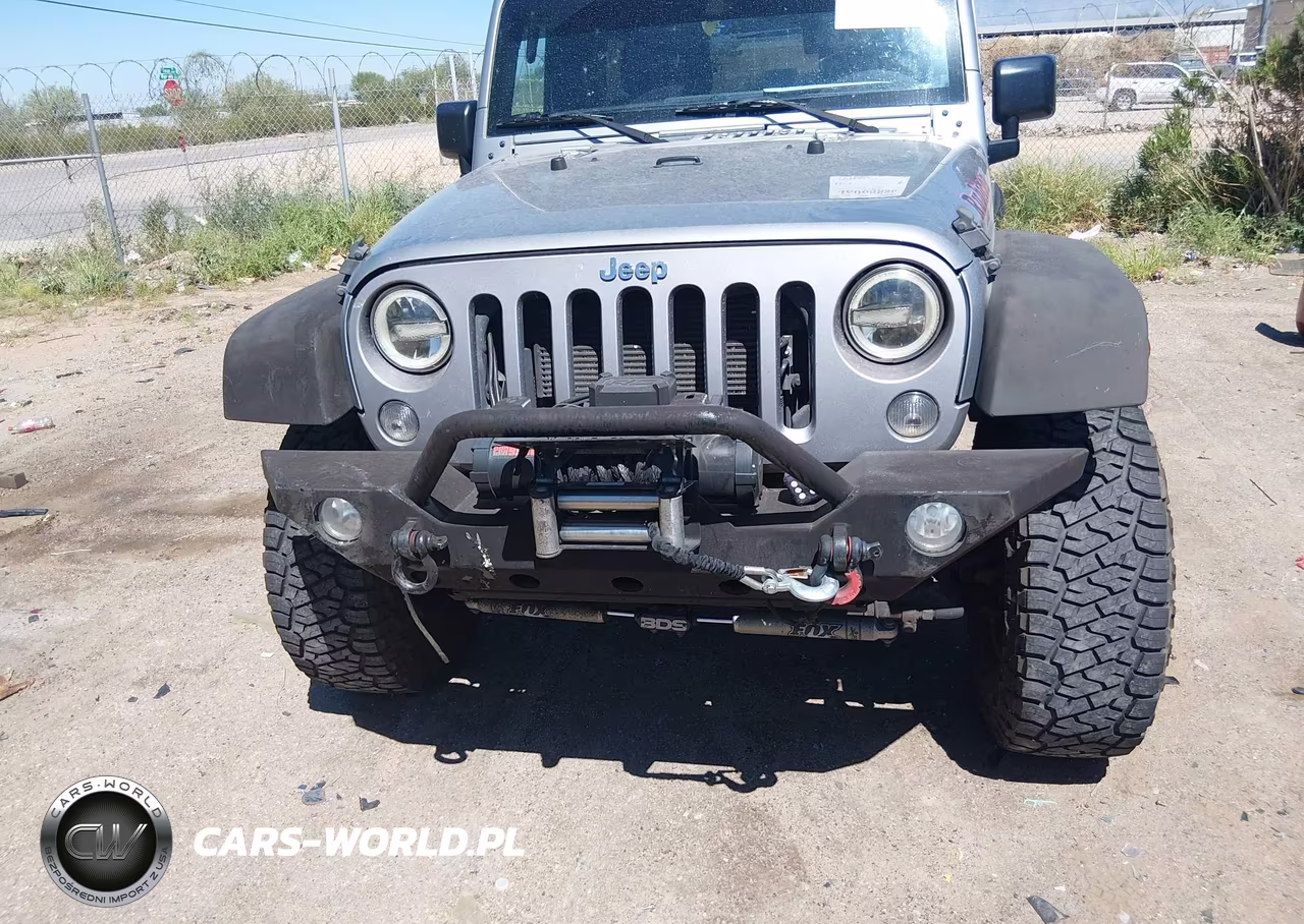2015 Jeep Wrangler Unlimited Rubicon VIN:1C4BJWFG4FL684880 - 6