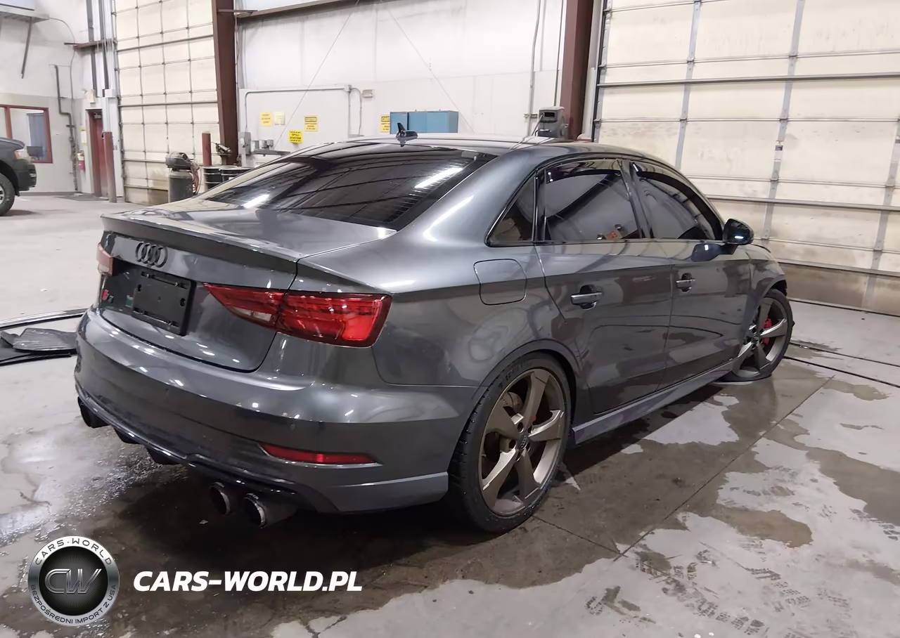 2019 Audi S3 2.0T Premium Plus VIN:WAUB1GFF1KA084933 - 4