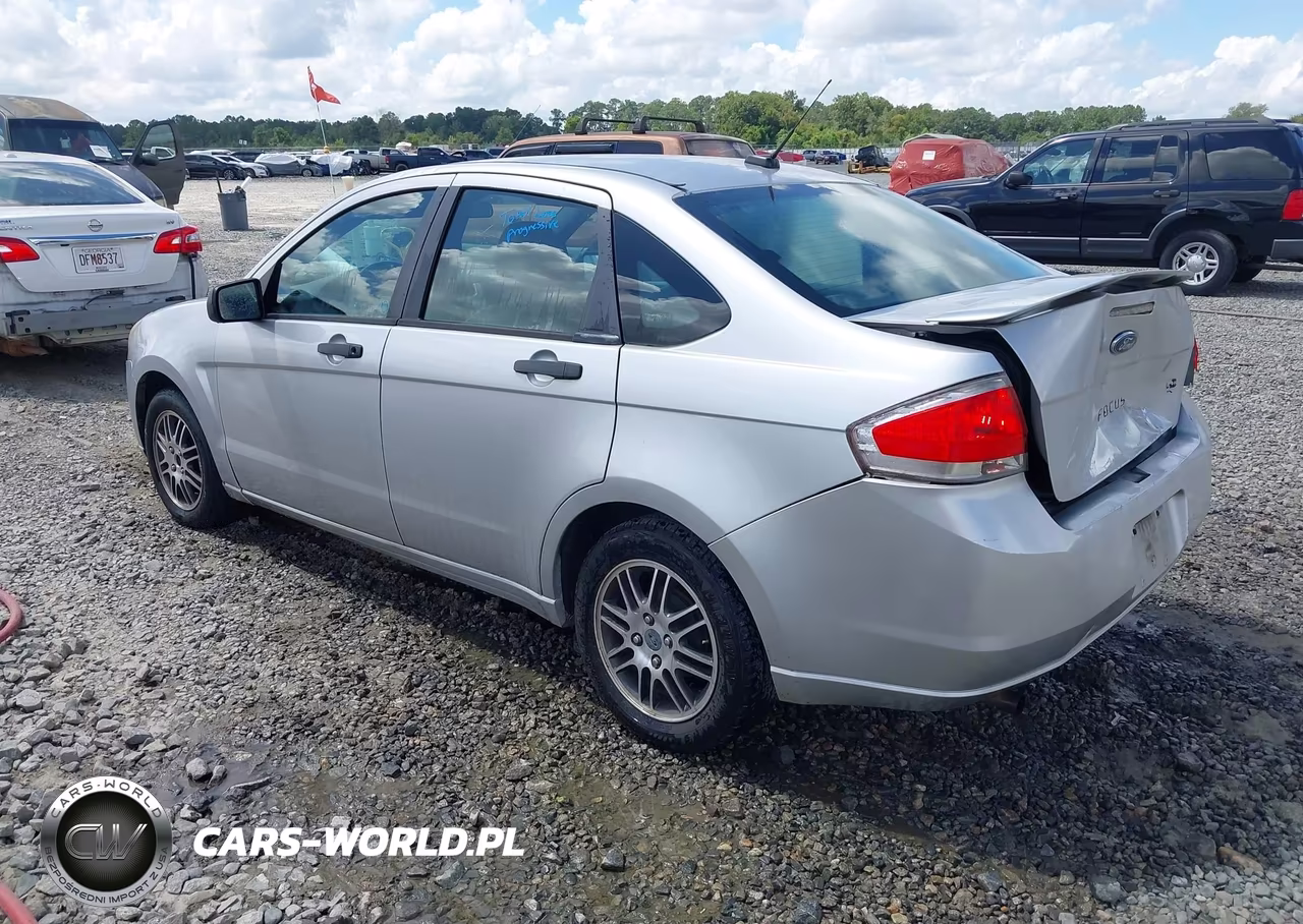 2011 Ford Focus Se VIN:1FAHP3FN1BW174197 - 3