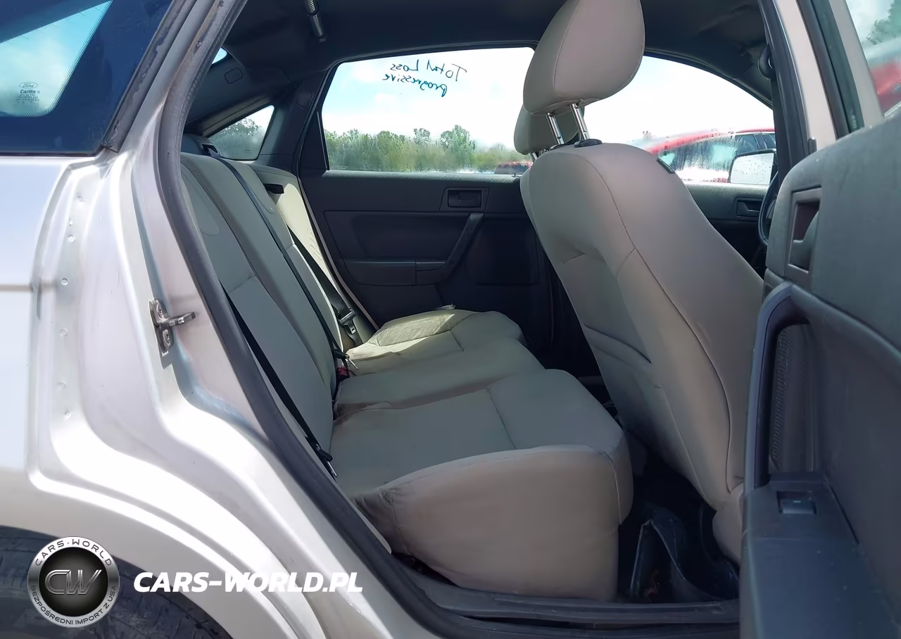2011 Ford Focus Se VIN:1FAHP3FN1BW174197 - 8
