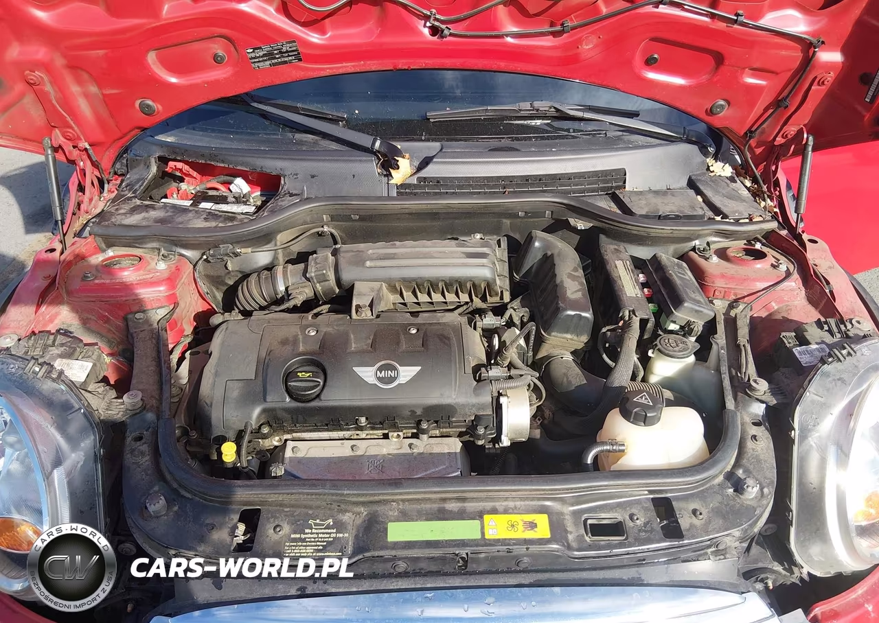 2010 Mini Cooper VIN:WMWMF3C52ATZ66985 - 10