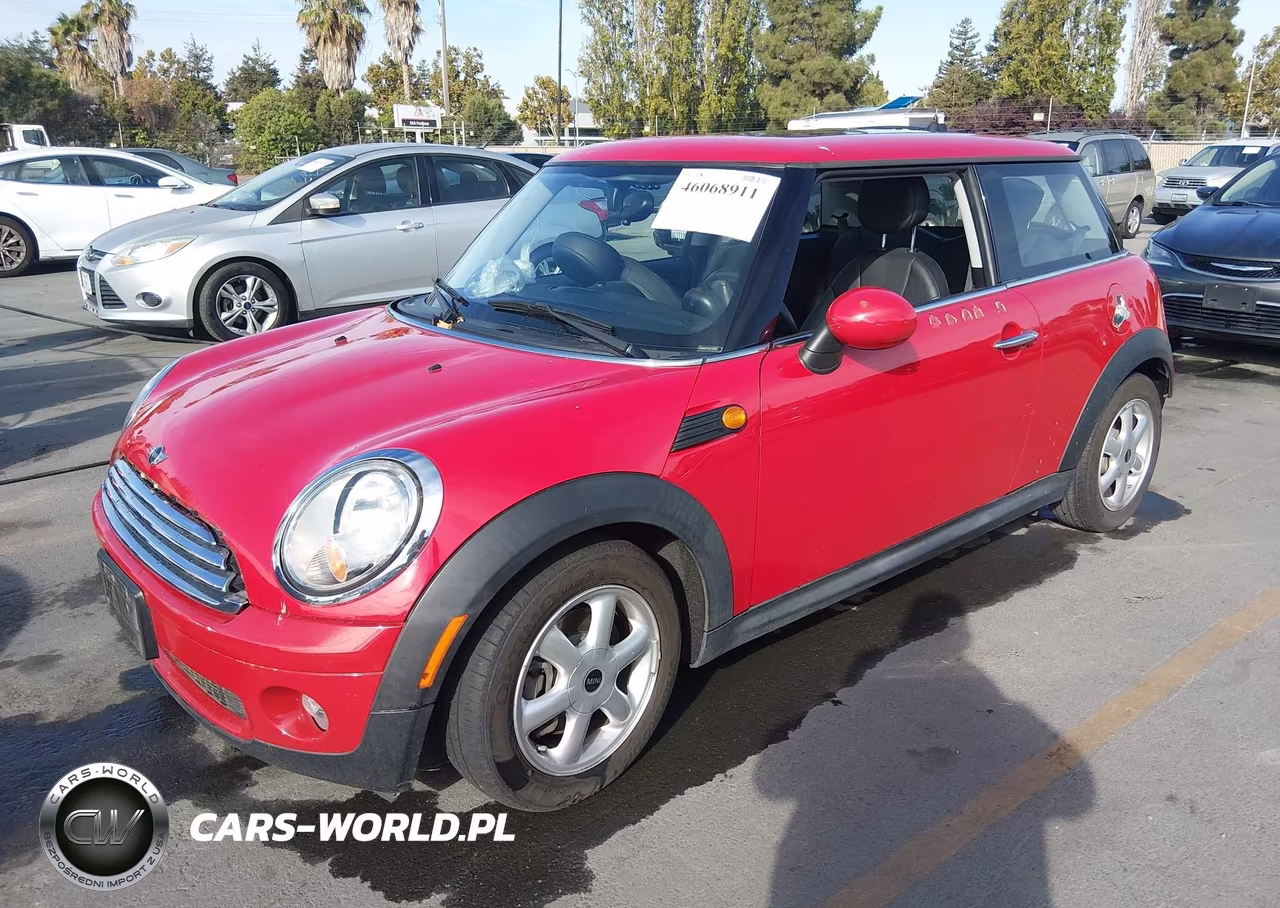 2010 Mini Cooper VIN:WMWMF3C52ATZ66985 - 2