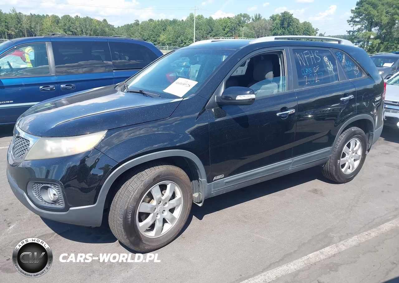 2011 Kia Sorento Lx VIN:5XYKTCA16BG141435 - 2