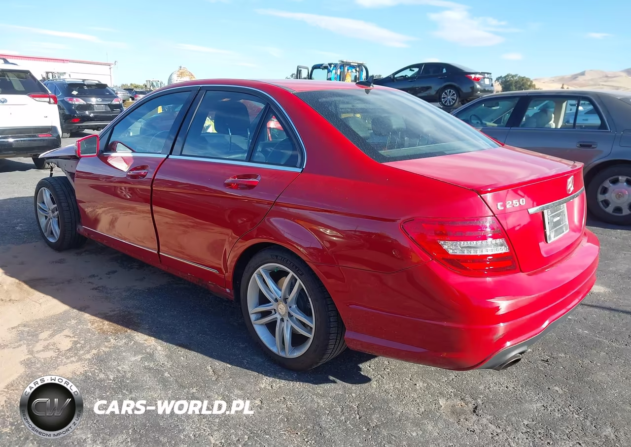 2012 Mercedes-Benz C 250 Sport VIN:WDDGF4HB4CR211816 - 3
