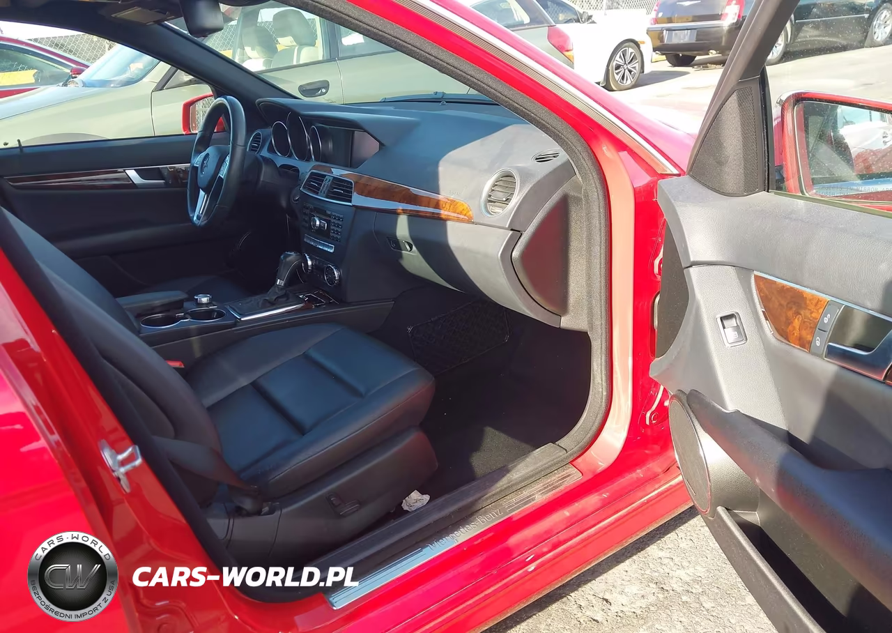 2012 Mercedes-Benz C 250 Sport VIN:WDDGF4HB4CR211816 - 5