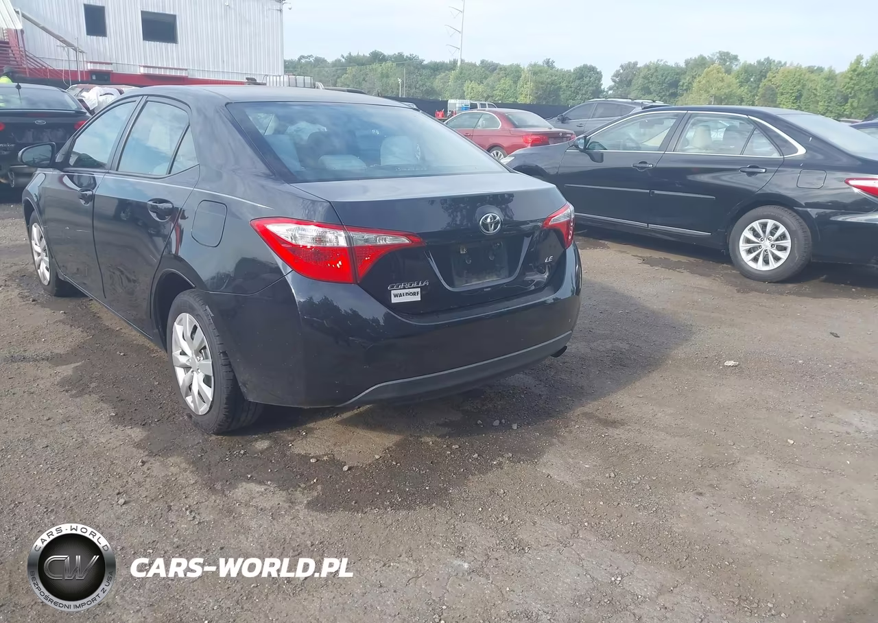 2016 Toyota Corolla Le VIN:2T1BURHE4GC622568 - 3