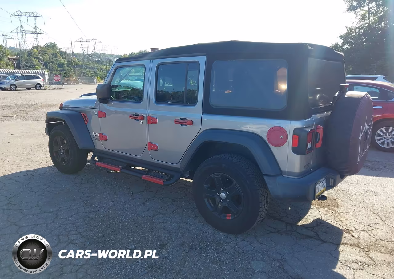 2019 Jeep Wrangler Unlimited Sport S 4X4 VIN:1C4HJXDGXKW582768 - 3