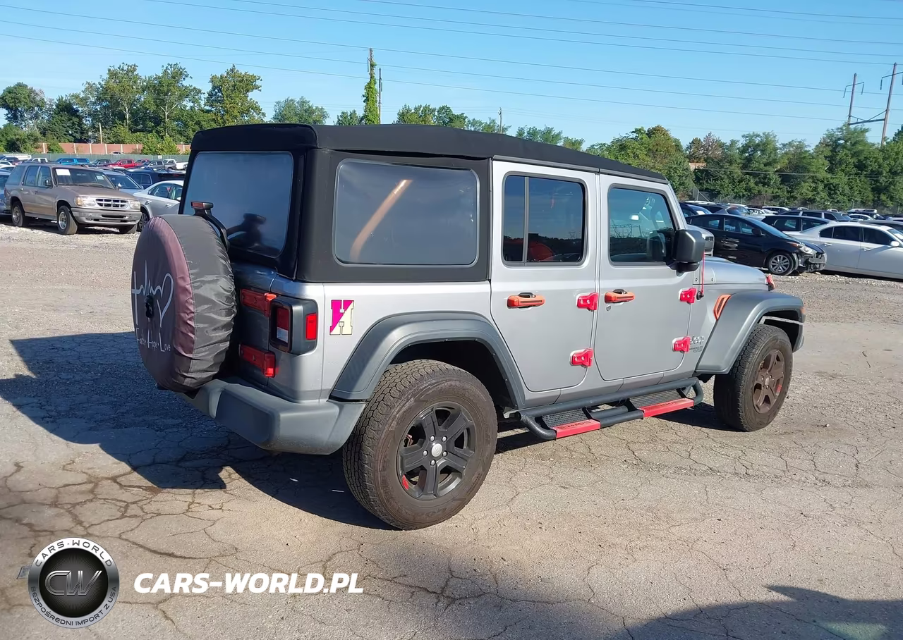 2019 Jeep Wrangler Unlimited Sport S 4X4 VIN:1C4HJXDGXKW582768 - 4