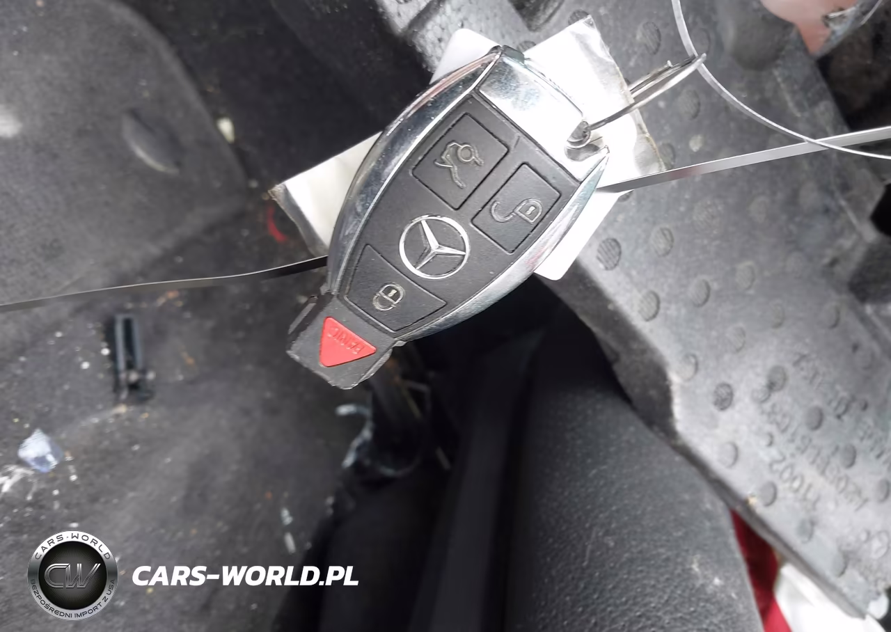2016 Mercedes-Benz C 300 Sport 4Matic VIN:55SWF4KB9GU158524 - 11