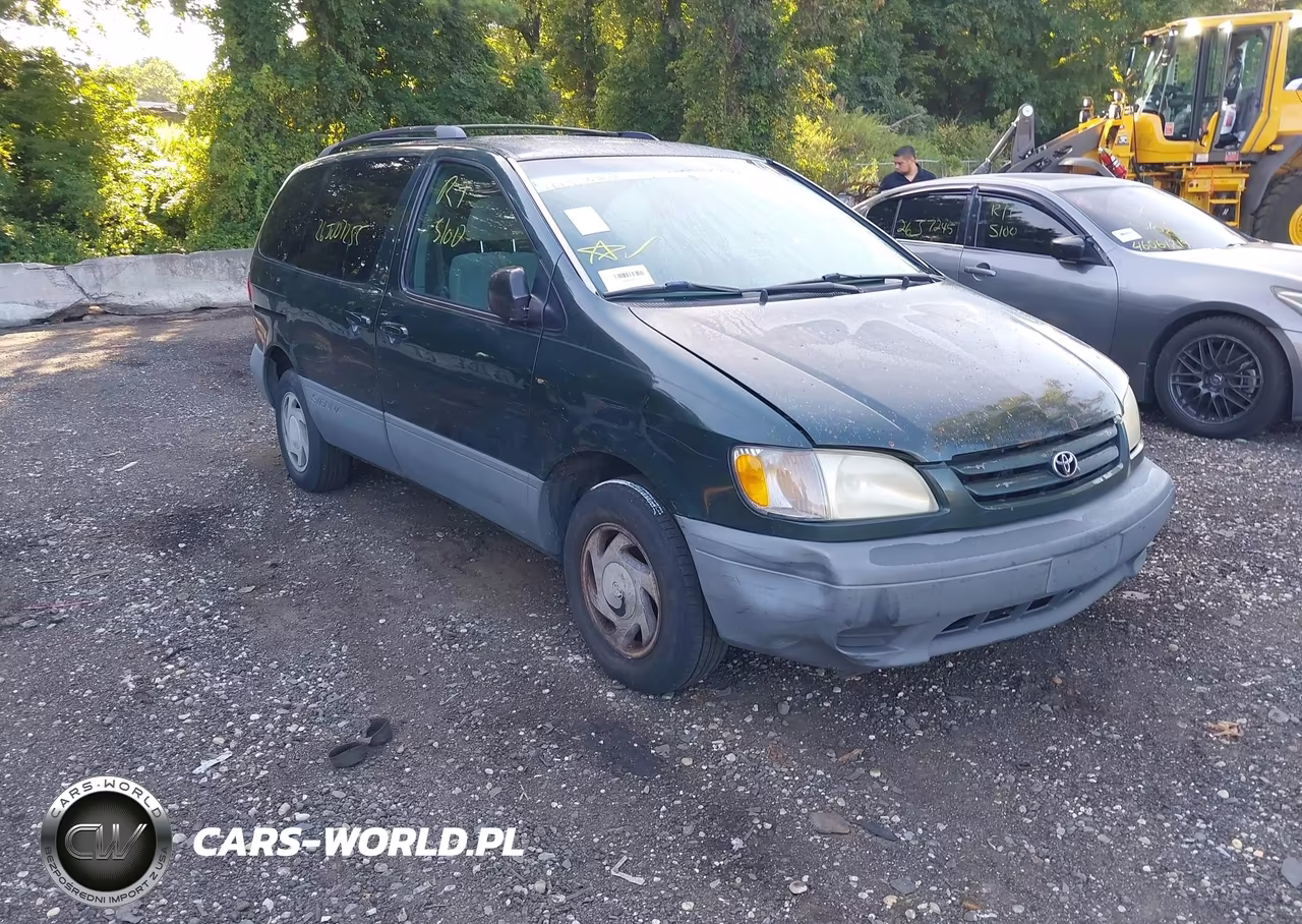 2001 Toyota Sienna Le