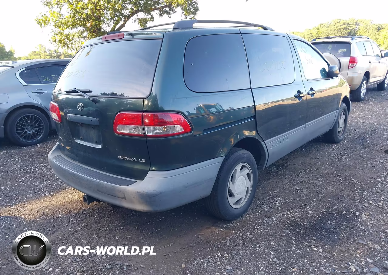 2001 Toyota Sienna Le VIN:4T3ZF13C11U366323 - 4