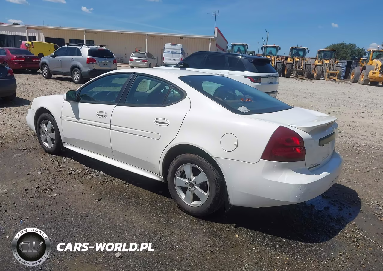 2006 Pontiac Grand Prix VIN:2G2WP552561105678 - 3