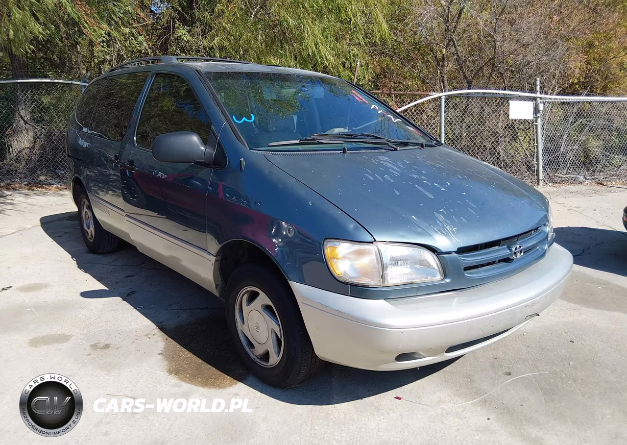 2000 Toyota Sienna Xle