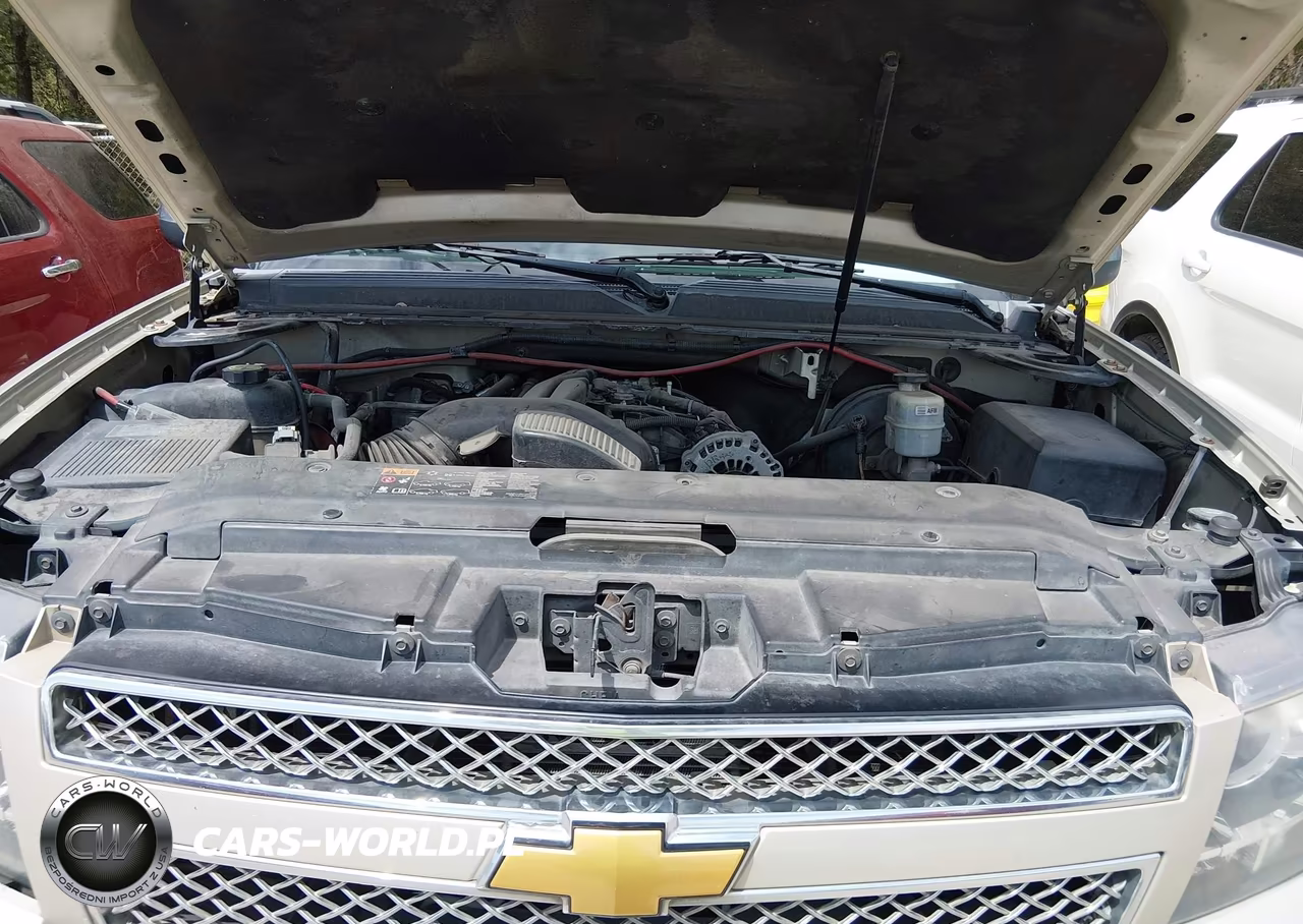 2013 Chevrolet Tahoe Ls VIN:1GNSCAE0XDR375269 - 10
