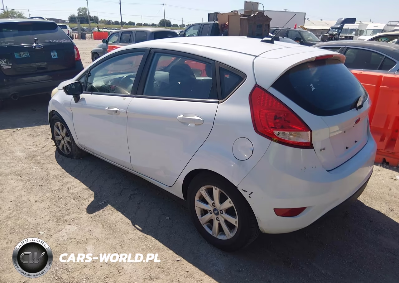 2013 Ford Fiesta Se VIN:3FADP4EJ8DM119333 - 3