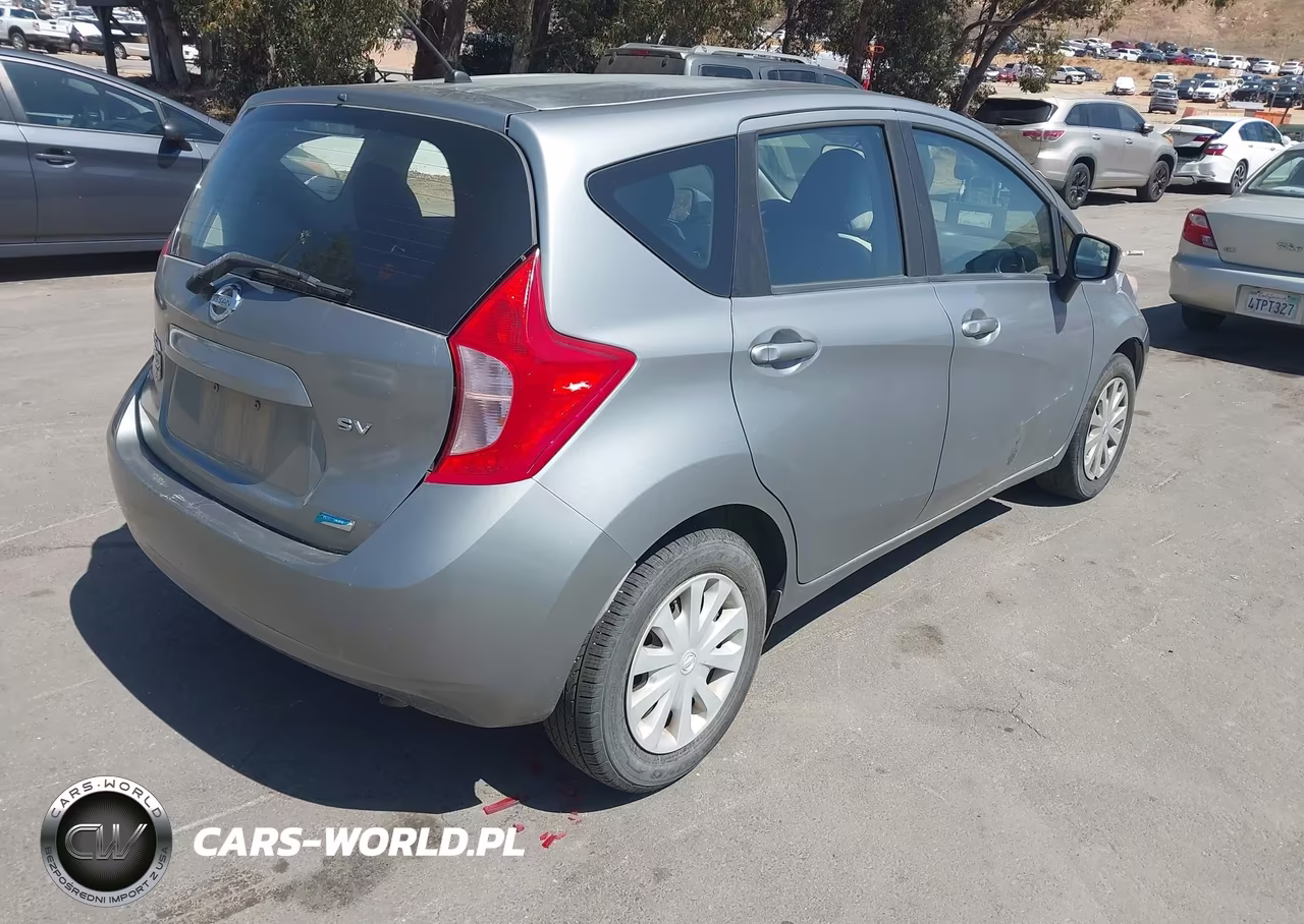 2015 Nissan Versa Note S (Sr)-S Plus-Sl-Sr-Sv VIN:3N1CE2CP8FL412782 - 4