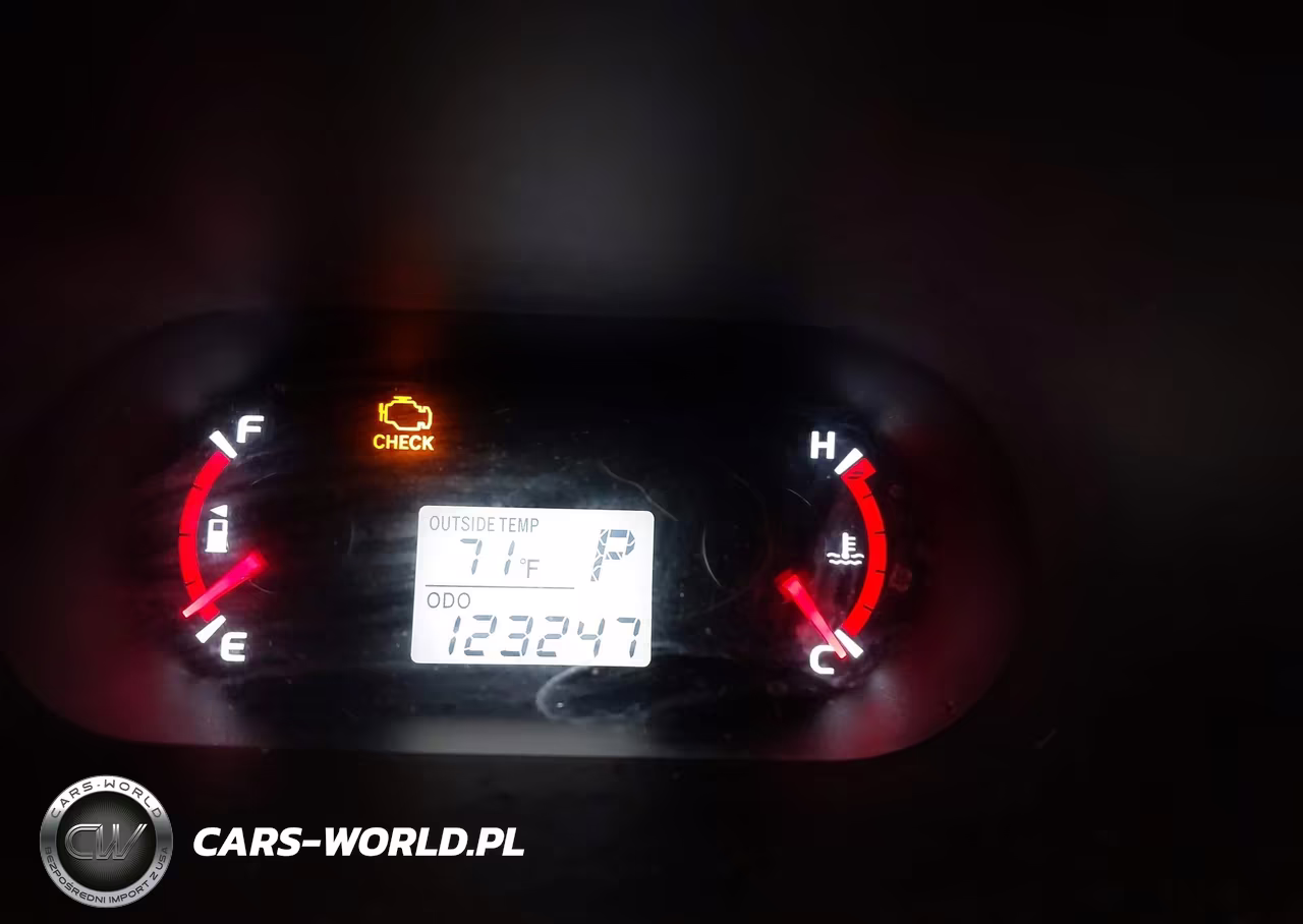 2010 Pontiac Vibe VIN:5Y2SP6E0XAZ417249 - 7