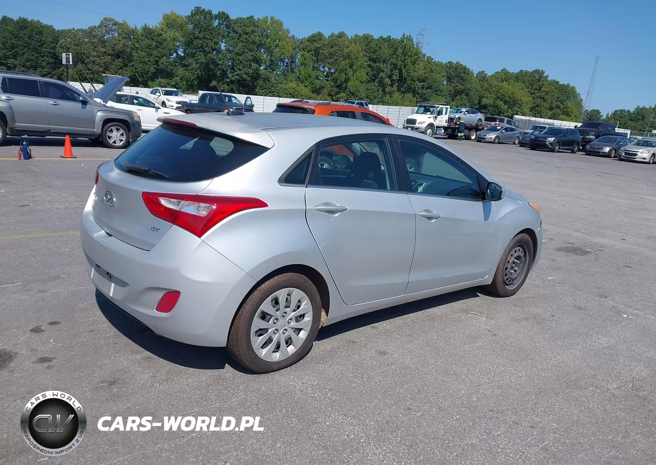 2016 Hyundai Elantra Gt VIN:KMHD35LH2GU285774 - 4