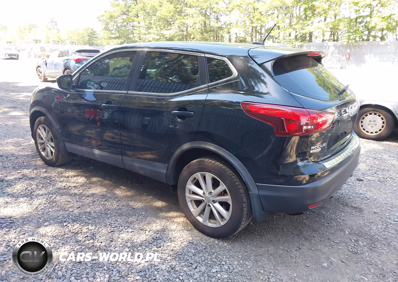 2018 Nissan Rogue Sport S VIN:JN1BJ1CP6JW152578 - 3