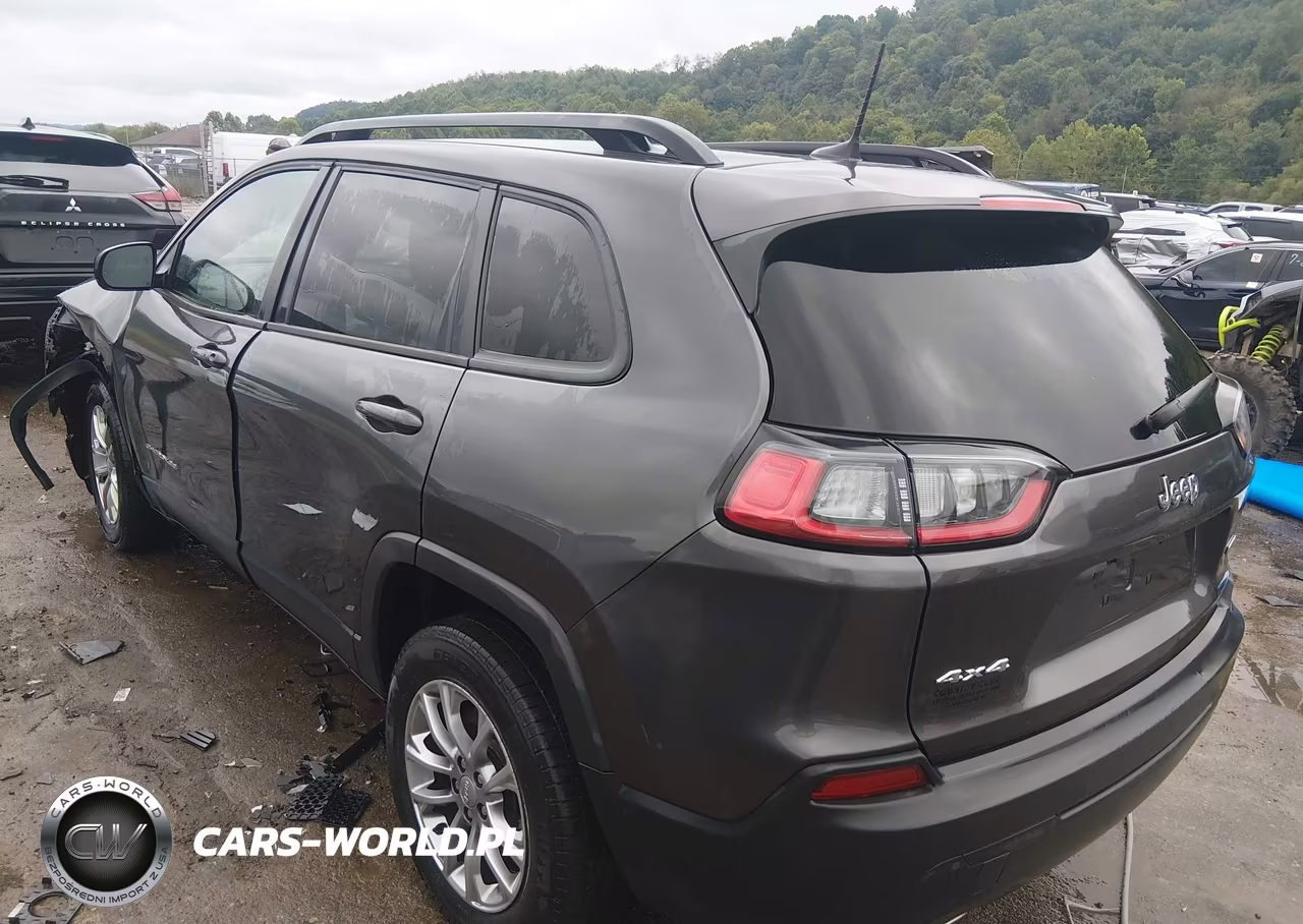 2022 Jeep Cherokee Latitude Lux 4X4 VIN:1C4PJMMN7ND514355 - 3