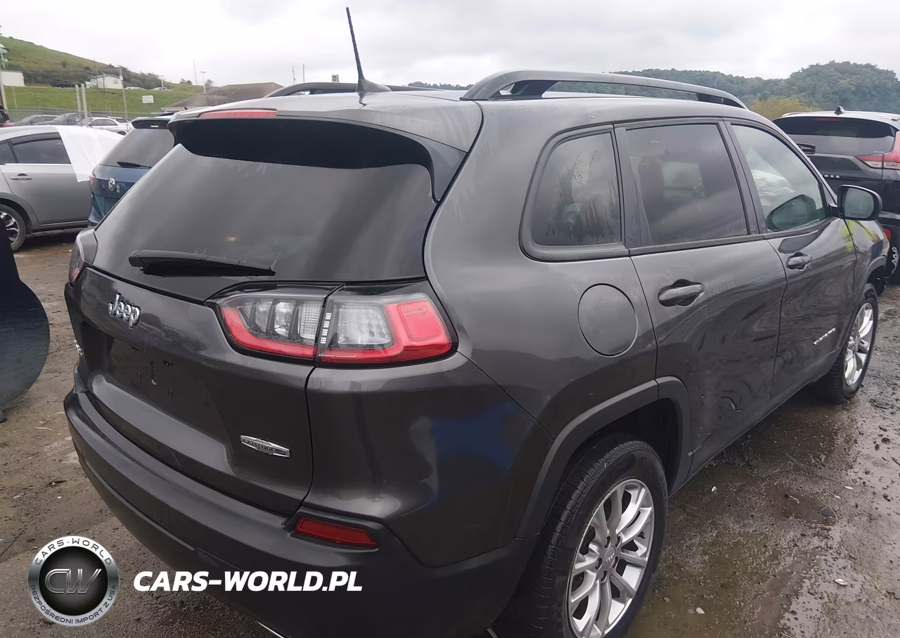 2022 Jeep Cherokee Latitude Lux 4X4 VIN:1C4PJMMN7ND514355 - 4