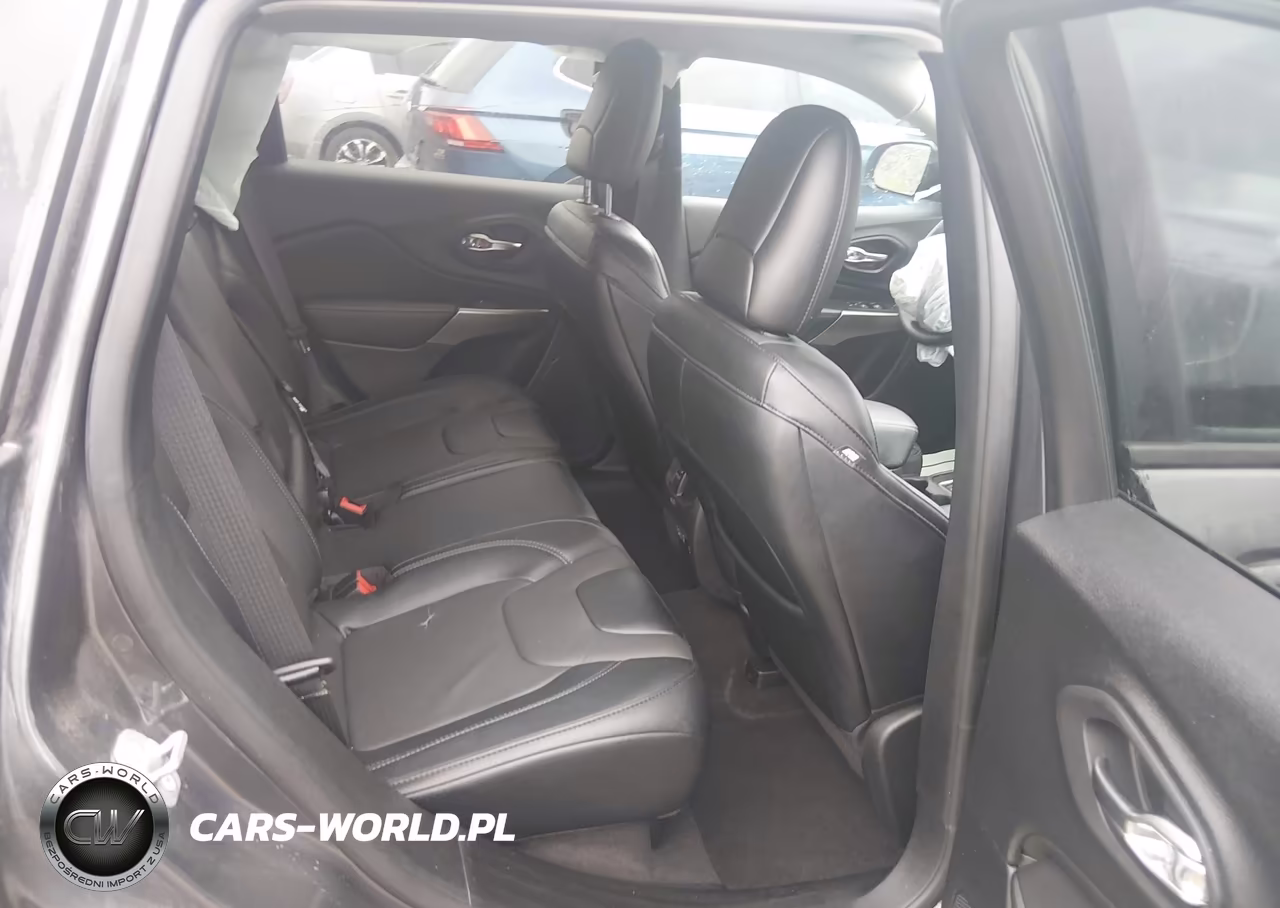 2022 Jeep Cherokee Latitude Lux 4X4 VIN:1C4PJMMN7ND514355 - 8