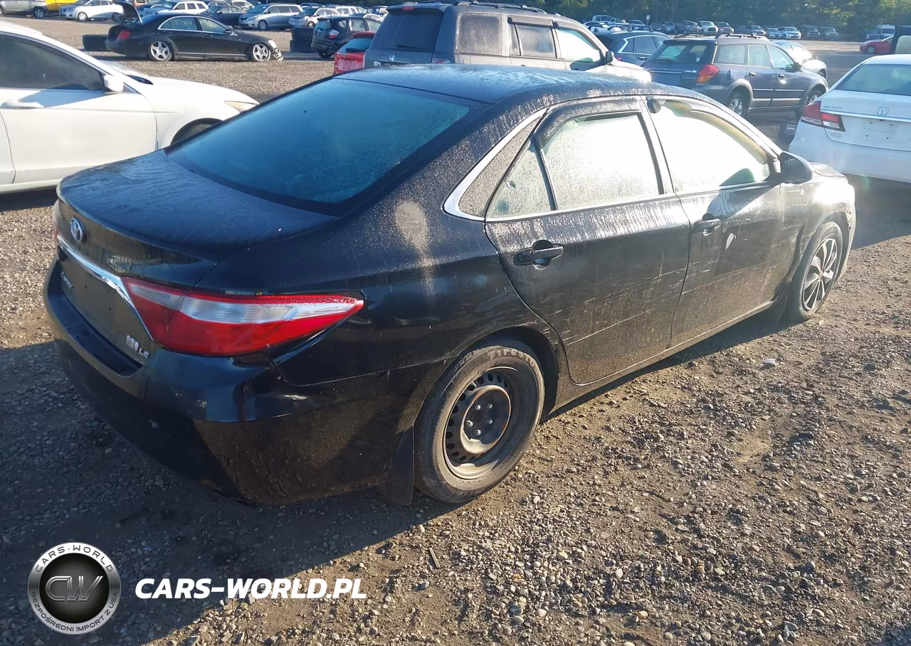 2015 Toyota Camry Hybrid Le VIN:4T1BD1FK8FU155355 - 4
