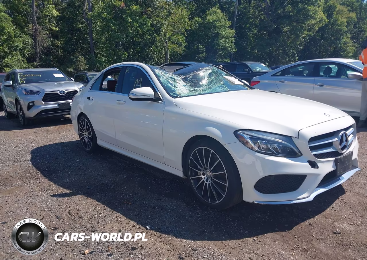 2015 Mercedes-Benz C 300 Sport 4Matic – zdjęcie 1 z 16