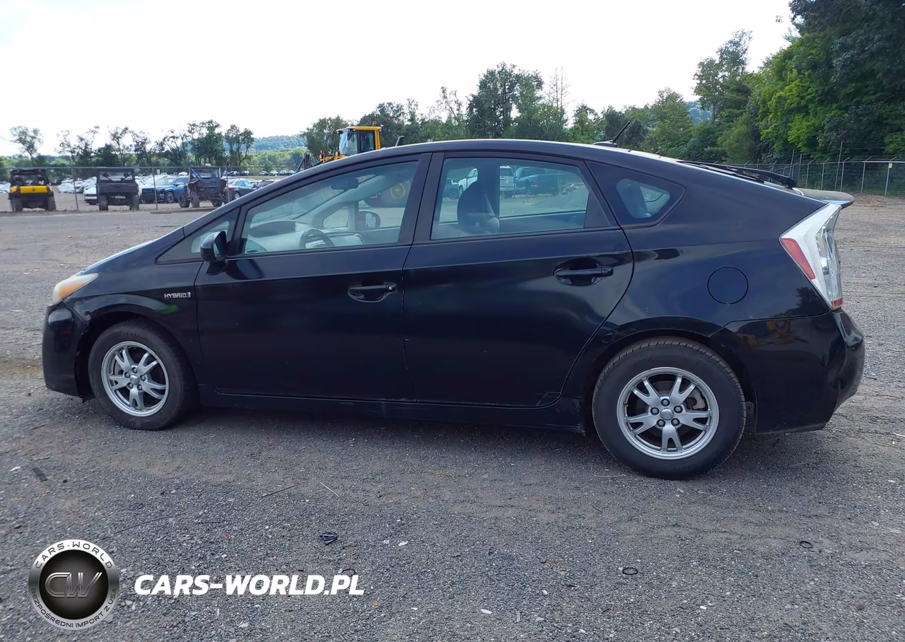 2011 Toyota Prius Two VIN:JTDKN3DU0B1477890 - 14
