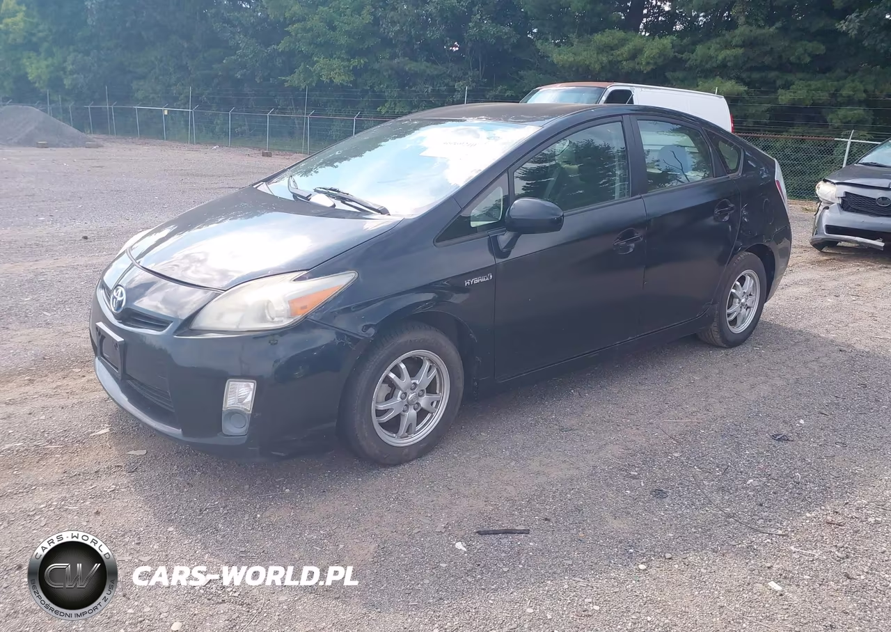 2011 Toyota Prius Two VIN:JTDKN3DU0B1477890 - 2