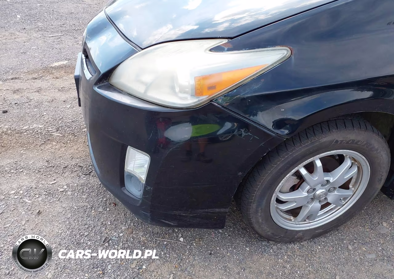 2011 Toyota Prius Two VIN:JTDKN3DU0B1477890 - 6