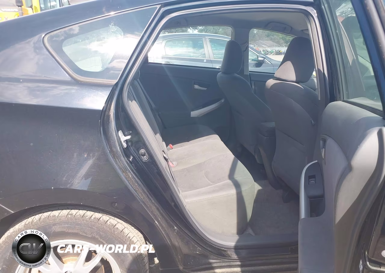 2011 Toyota Prius Two VIN:JTDKN3DU0B1477890 - 8