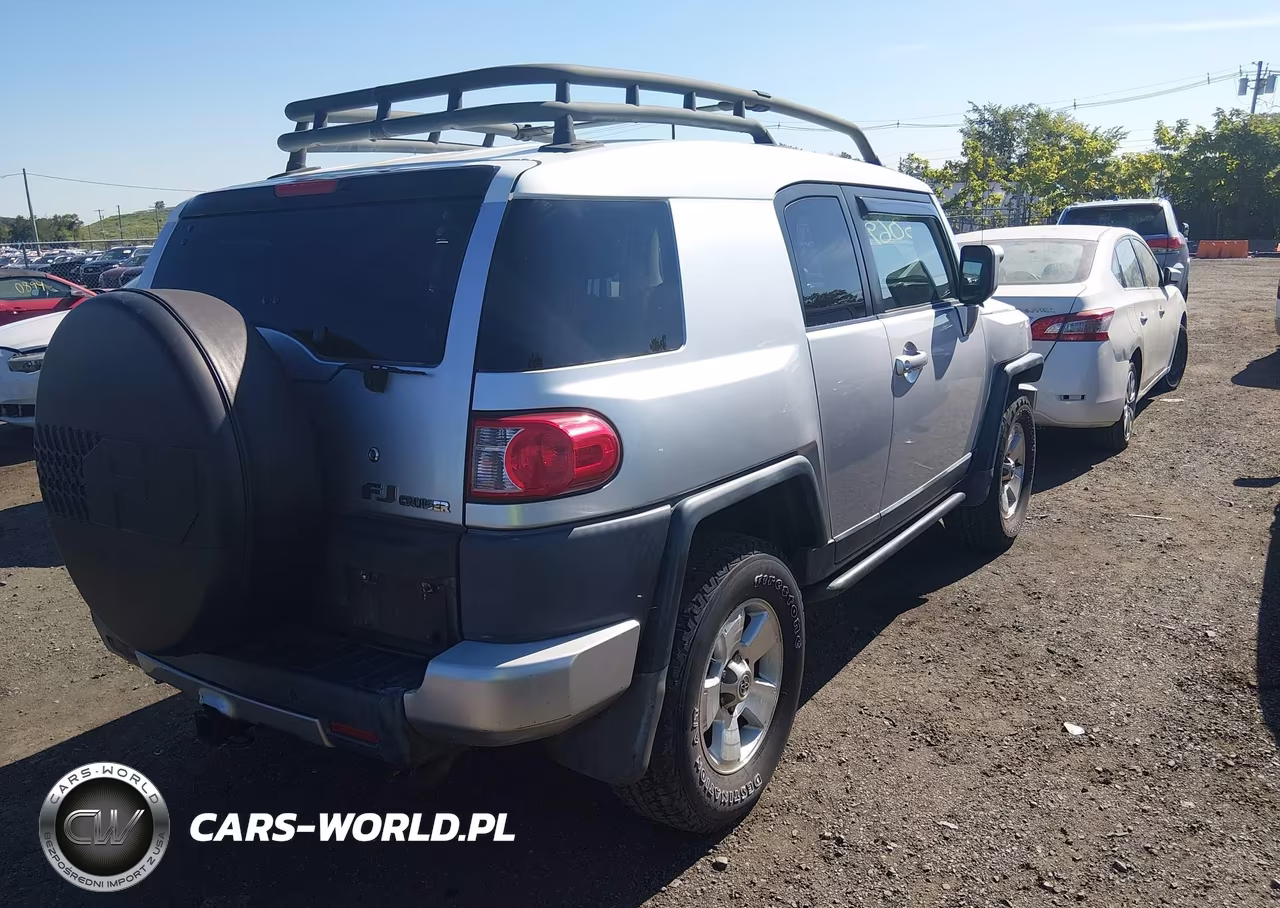 2007 Toyota Fj Cruiser VIN:JTEBU11FX70013625 - 4
