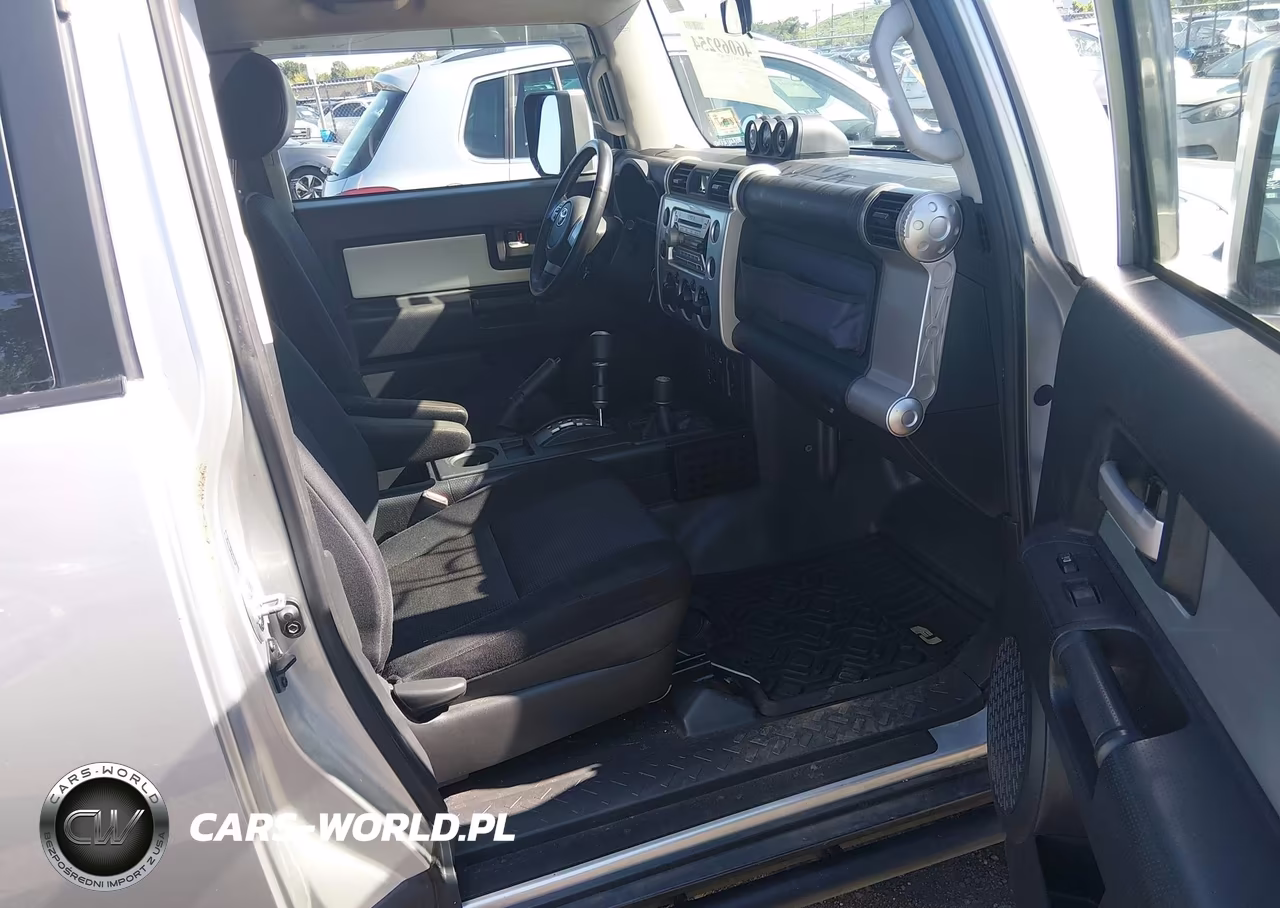 2007 Toyota Fj Cruiser VIN:JTEBU11FX70013625 - 5