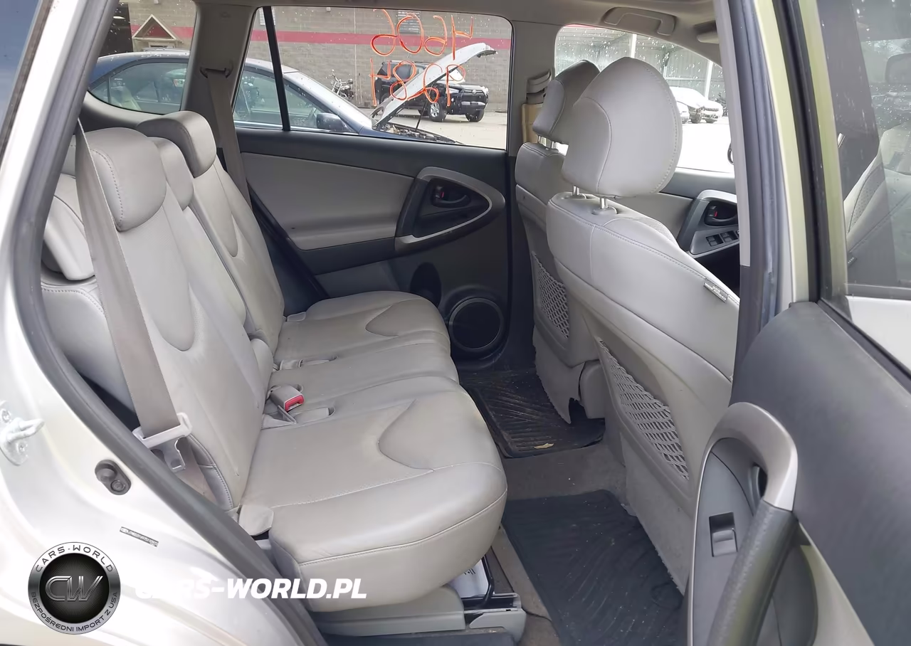2007 Toyota Rav4 Limited VIN:JTMBD31V975110972 - 8