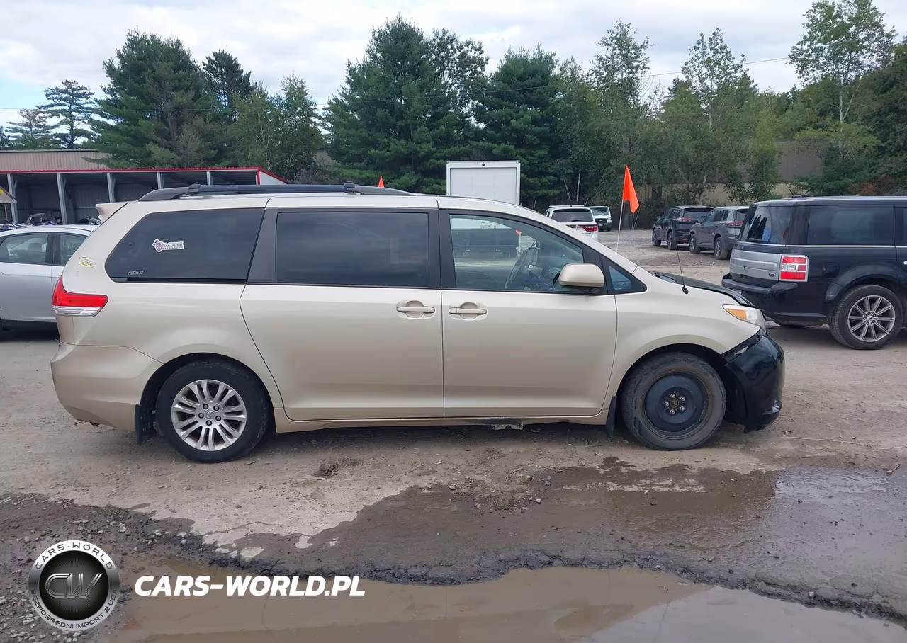 2014 Toyota Sienna Xle V6 8 Passenger VIN:5TDYK3DC6ES484893 - 13