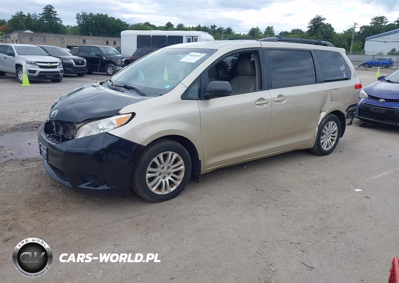 2014 Toyota Sienna Xle V6 8 Passenger VIN:5TDYK3DC6ES484893 - 2