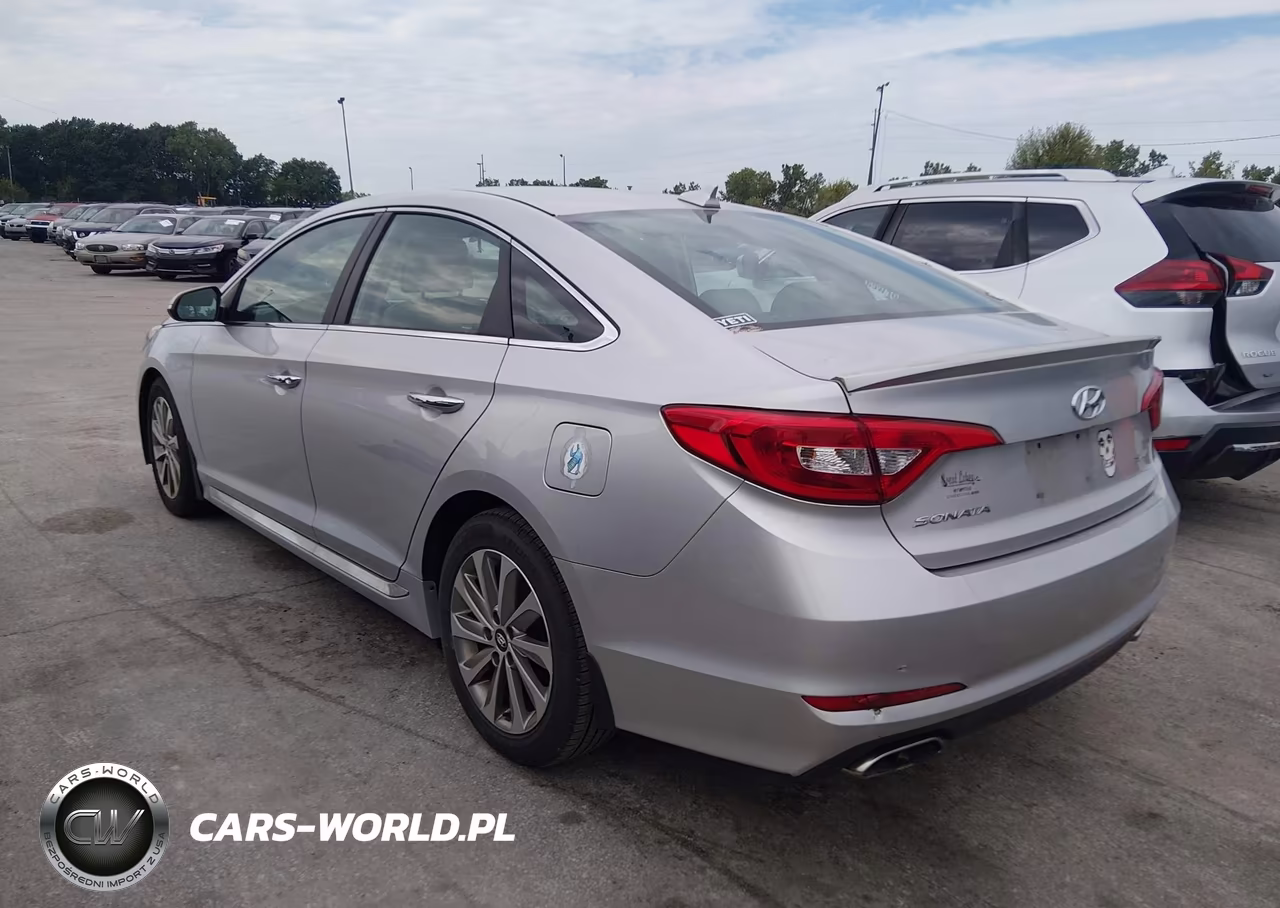 2015 Hyundai Sonata Sport VIN:5NPE34AF0FH079091 - 3