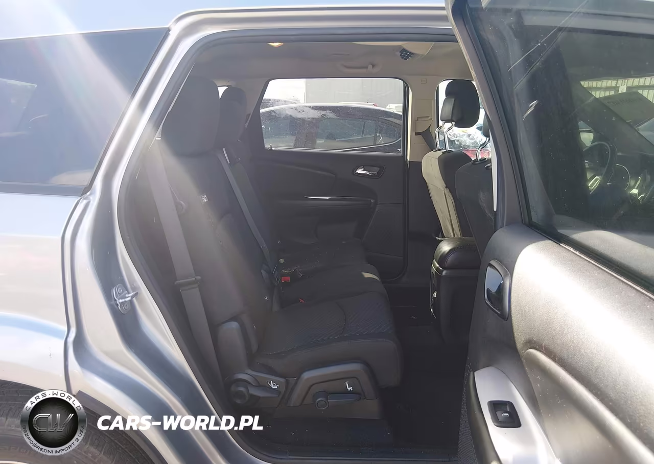 2018 Dodge Journey Se VIN:3C4PDCAB4JT273578 - 8