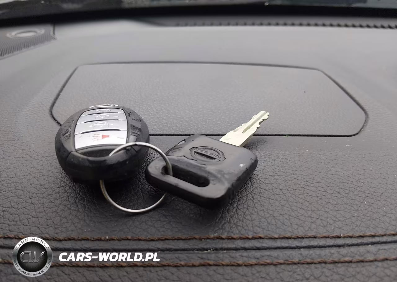 2021 Nissan Titan Platinum Reserve 4X4 VIN:1N6AA1ED1MN532480 - 11