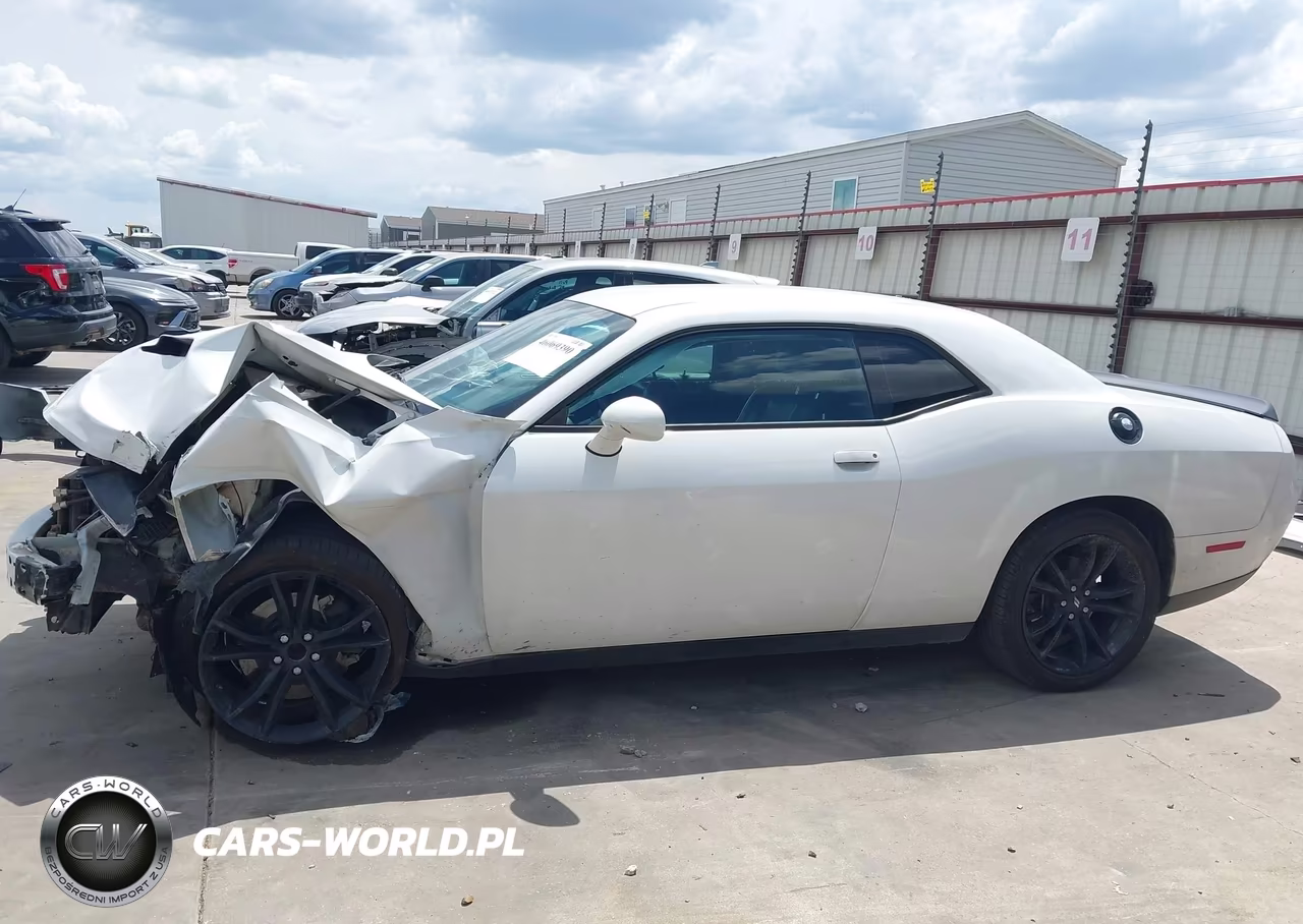 2018 Dodge Challenger Sxt Plus VIN:2C3CDZAG6JH216986 - 15