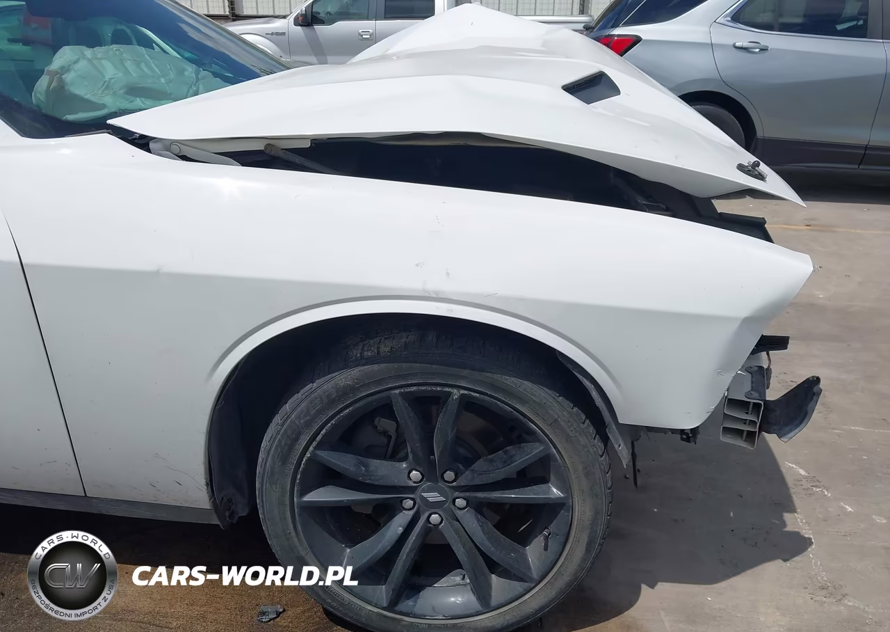2018 Dodge Challenger Sxt Plus VIN:2C3CDZAG6JH216986 - 19