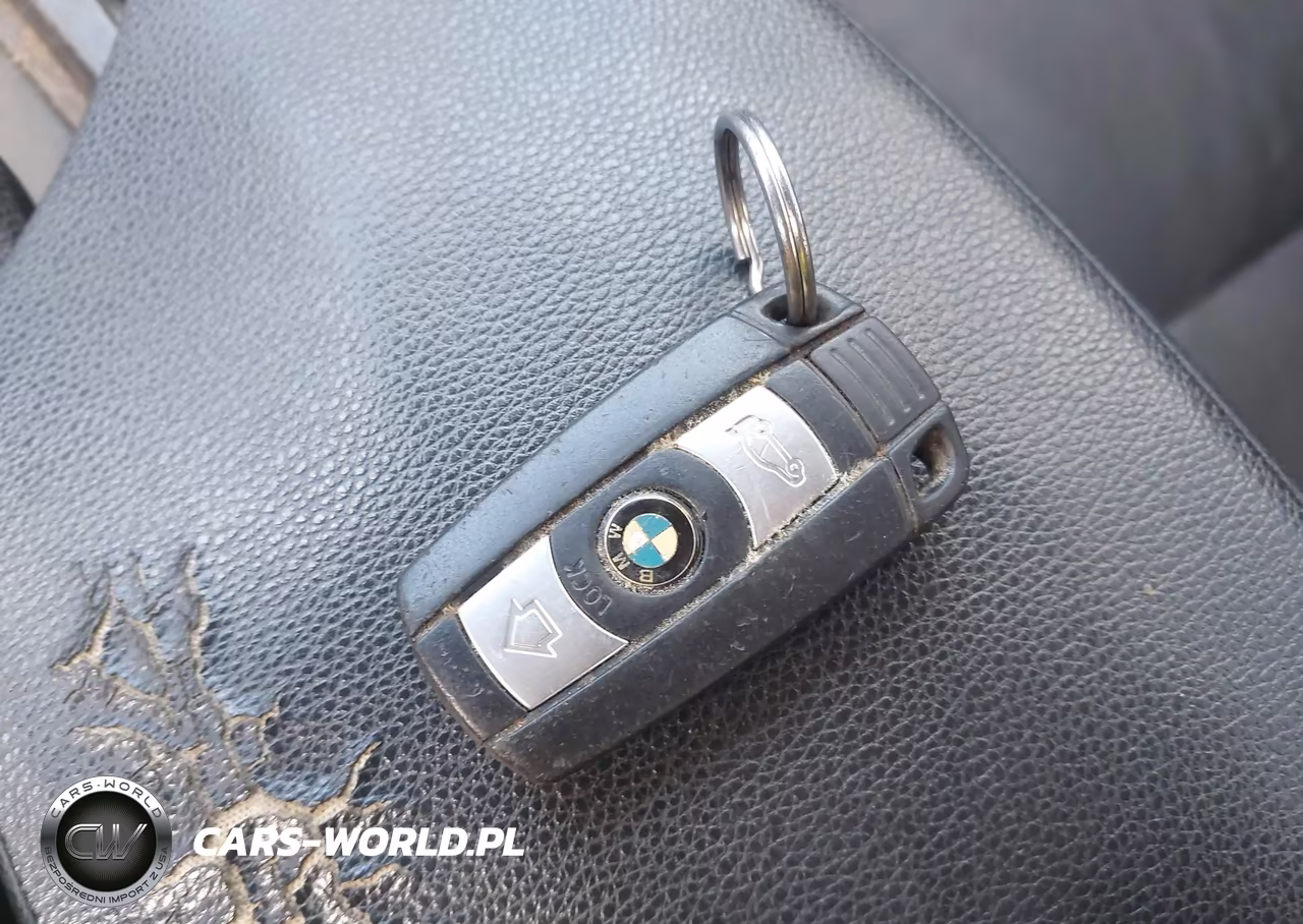 2011 BMW 128I VIN:WBAUP7C57BVK78636 - 11
