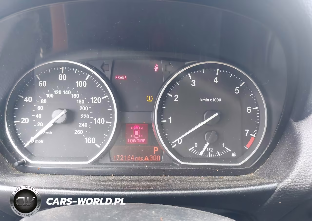 2011 BMW 128I VIN:WBAUP7C57BVK78636 - 7